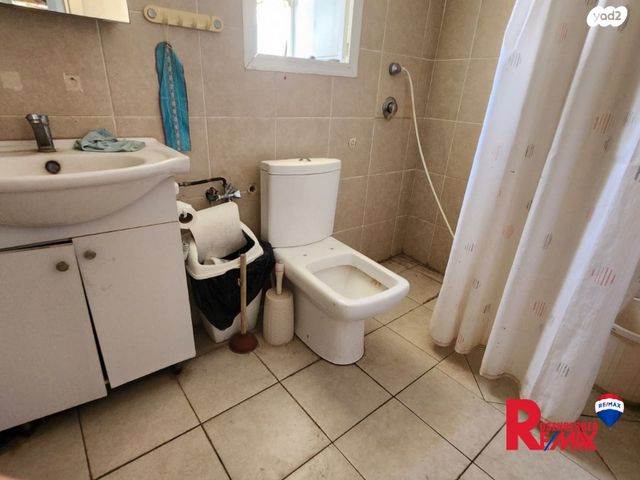 גג/ פנטהאוז, קיבוץ גלויות 19, עמידר, בת ים