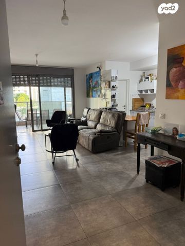 דירה, הרצליה