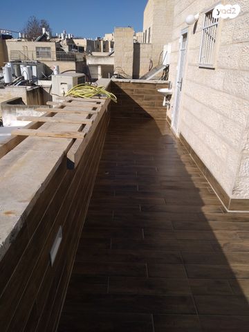 דירה, ראובן מס, רמות, ירושלים