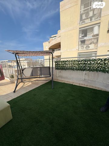 גג/ פנטהאוז, אסירי ציון, קרית שלום, תל אביב יפו