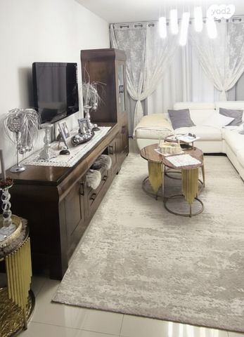 בית פרטי/ קוטג', שמואל דיין, נאות גנים, נתניה