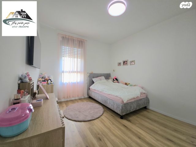 דו משפחתי, השמחה 75, שרונה, כפר יונה