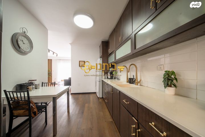 דירה, רבי יוסי בן קיסמא, אלעד