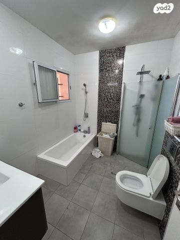 בית פרטי/ קוטג', יצחק מודעי, רמות, באר שבע