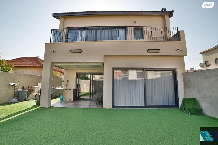 בית פרטי/ קוטג', נאות יהודית ונווה ארזים, חולון