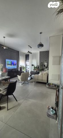 גג/ פנטהאוז, אשכולות, עמק הכרמל, נשר