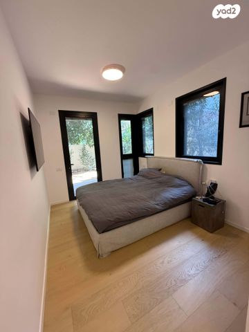 גג/ פנטהאוז, בן סרוק, הצפון החדש - כיכר המדינה, תל אביב יפו