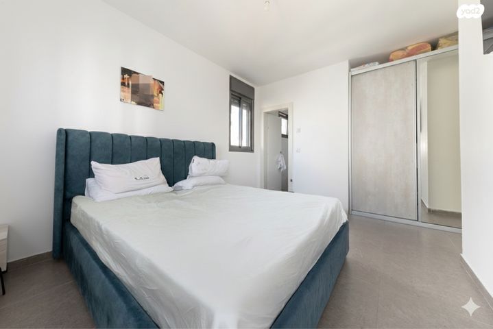 דירה, נאות שמיר, יבנה