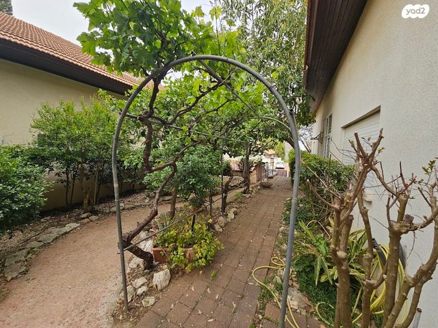 בית פרטי/ קוטג', שבעת המינים, כפר ורדים