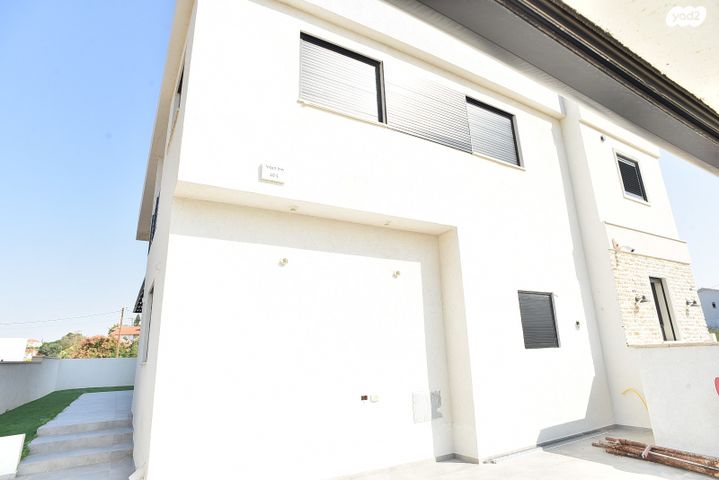 דו משפחתי, הפועלים, גדרה