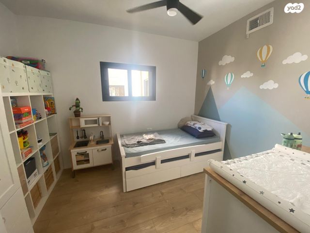 דירה, יגאל אלון, מרכז, הרצליה