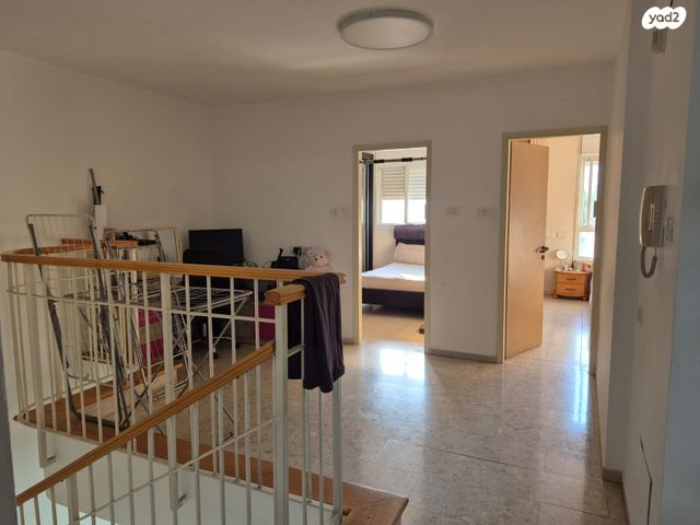 דו משפחתי, קרית טבעון