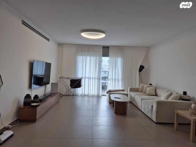 דירה, פסגות אפק, ראש העין