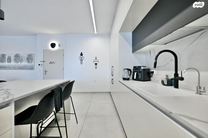 דירה, מיכאל סיטרמן, נחלת יהודה, ראשון לציון