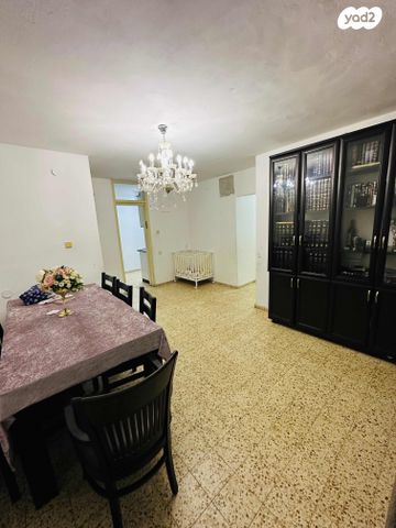 דירה, נתיבות