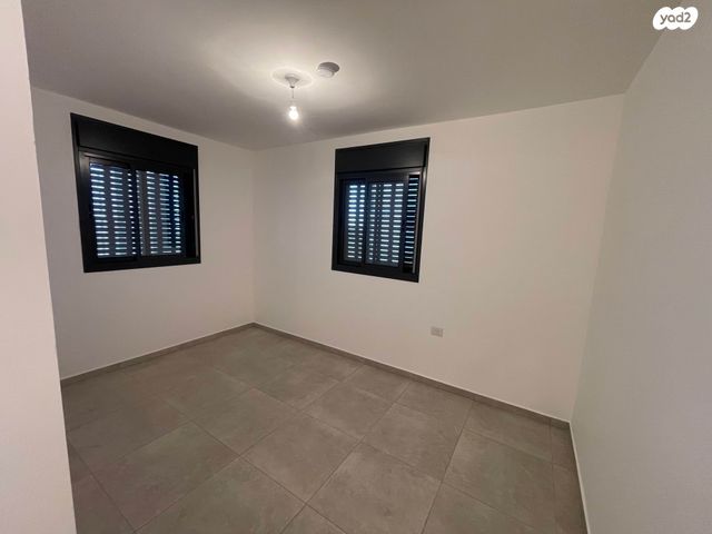 דירה, שדרות עמק יזרעאל, שקמים ואגמים, אשקלון