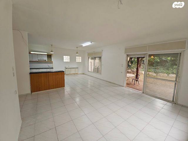 בית פרטי/ קוטג', שבעת המינים, כפר ורדים