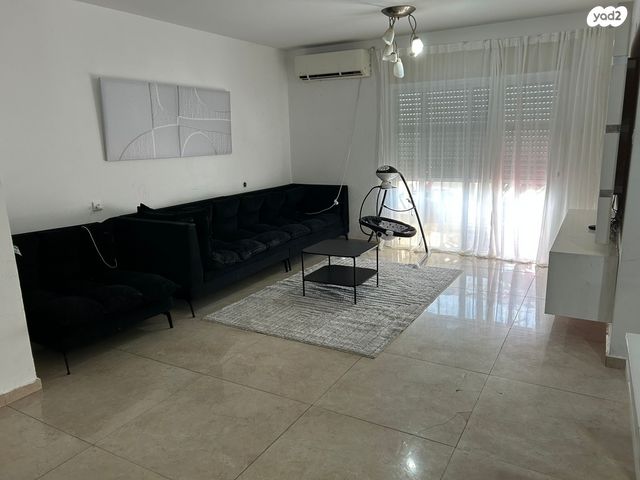 דירה, סמטת אתא, בית וגן, קרית אתא