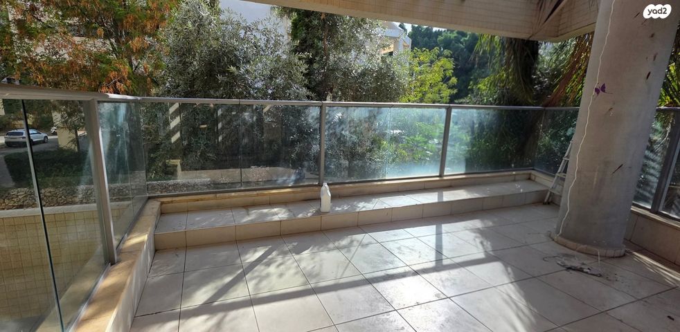 דירה, השרון, הפרחים, כפר סבא