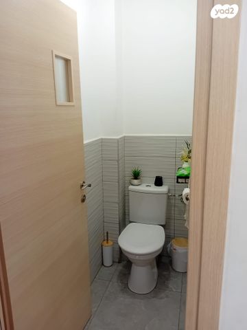 דירה, הרב יוסף שלום אלישיב, קלדוש נוף כינרת, טבריה