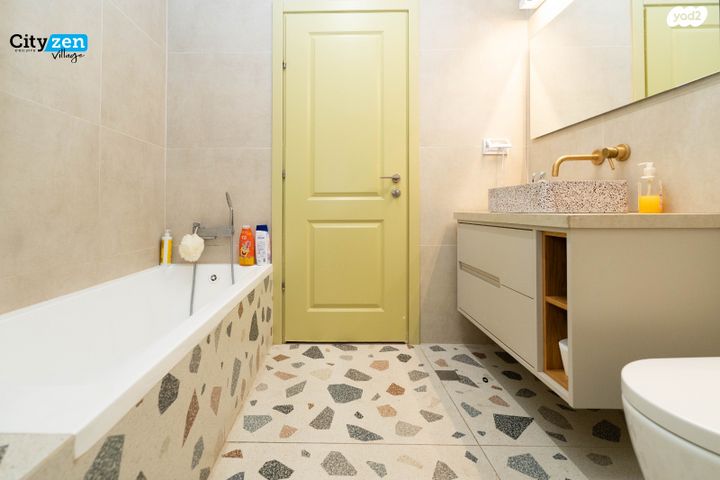 דירה, קדימה צורן