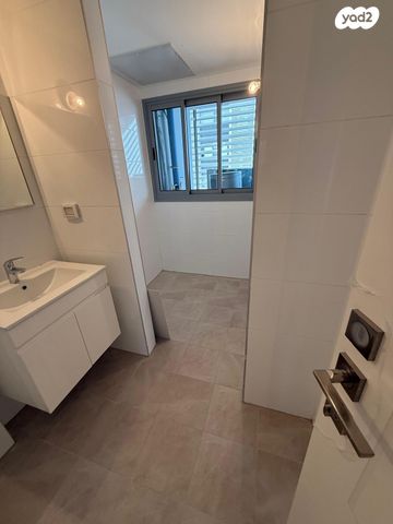 דירה, הרימון 2, קיראון, קרית אונו