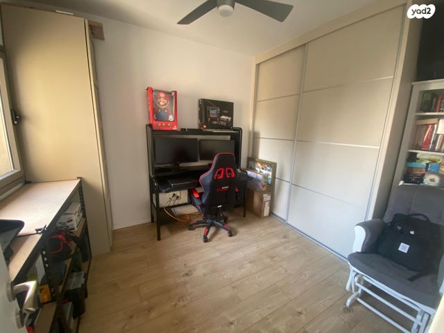 דירה, יגאל אלון, מרכז, הרצליה