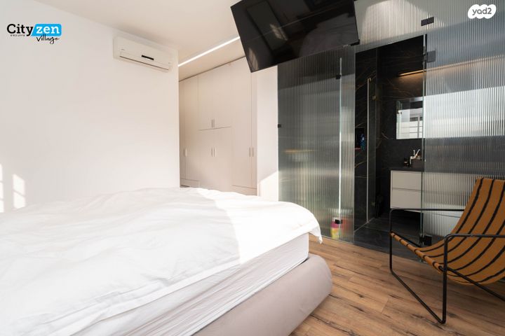 דירה, קדימה צורן