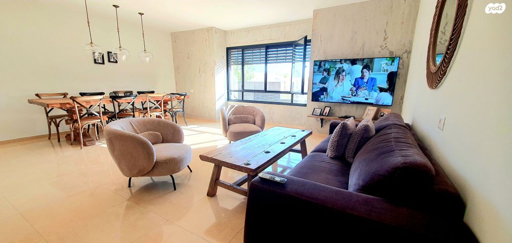 בית פרטי/ קוטג', האלה, צמח השדה, מעלה אדומים