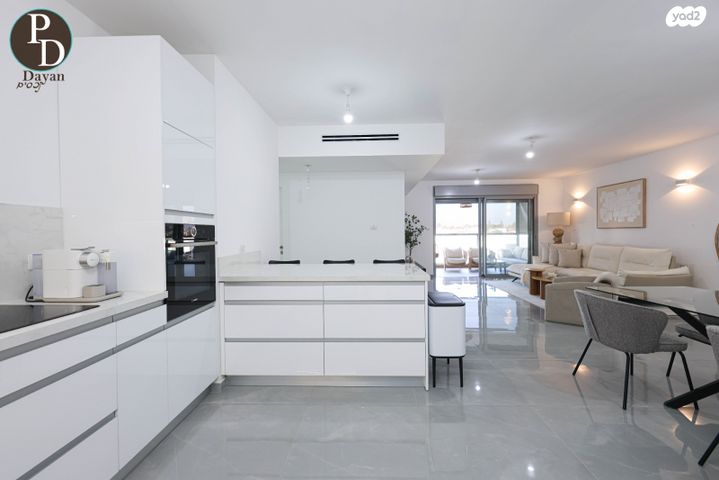 דירה, כפר יונה