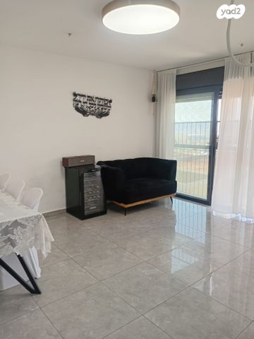 דירה, הרב יוסף שלום אלישיב, קלדוש נוף כינרת, טבריה