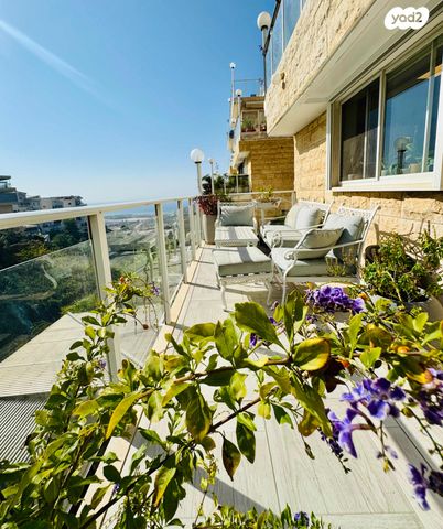 דירת גן, יוסף שכטר, אחוזה, חיפה