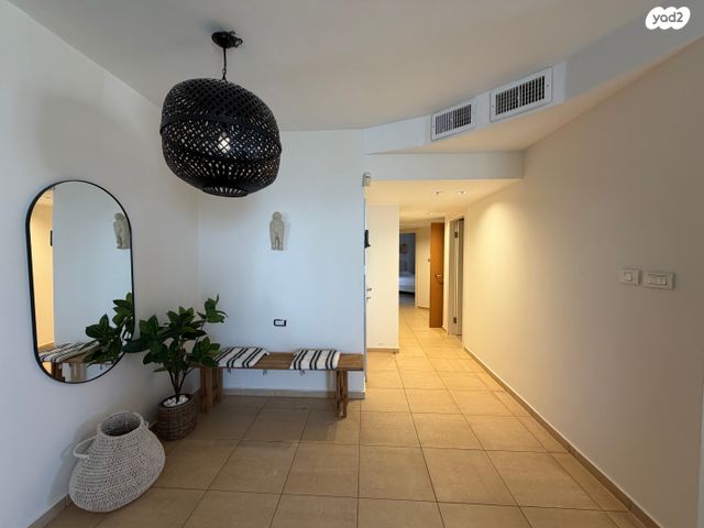 גג/ פנטהאוז, עין מור, אילת