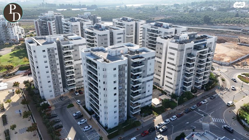 דירה, כפר יונה