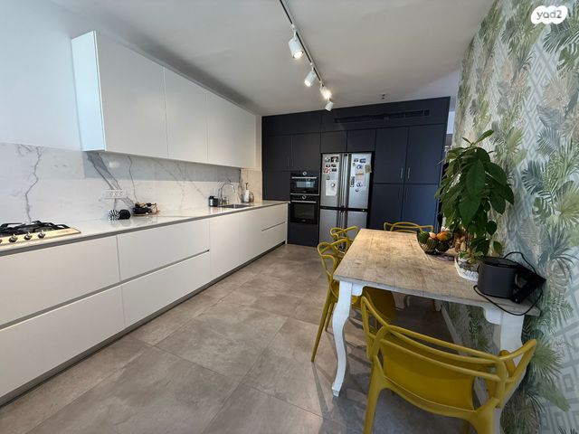 הגוש הגדול, רמת אביב החדשה, נופי ים