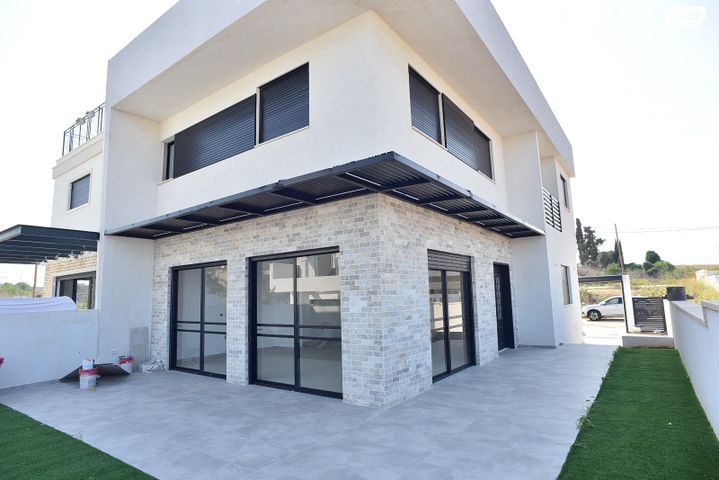 דו משפחתי, הפועלים, גדרה