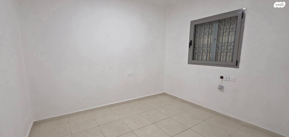 דירה, השרון, הפרחים, כפר סבא