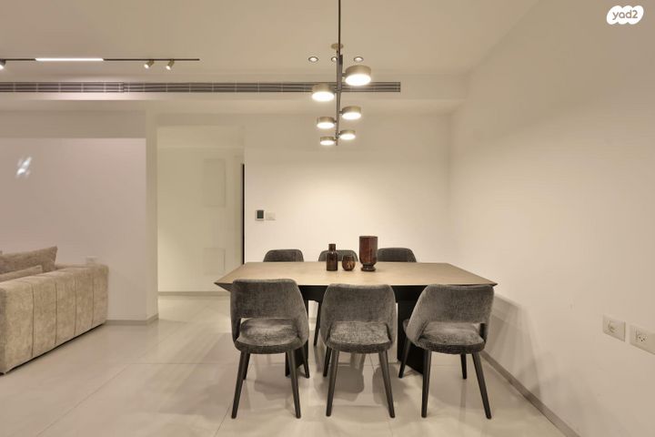 דירה, י.ל. פרץ, אברמסקי, קרית אתא