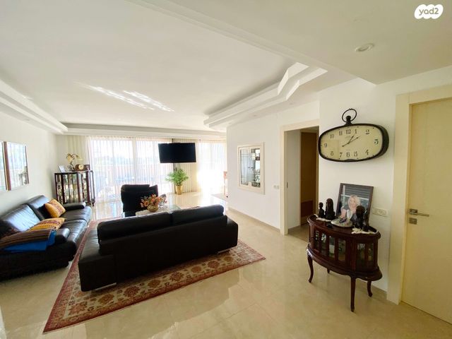 ישראל אהרוני 