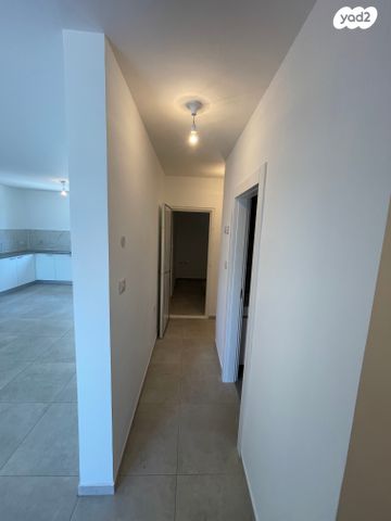 דירה, שדרות עמק יזרעאל, שקמים ואגמים, אשקלון