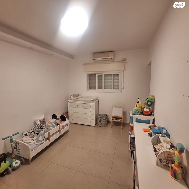 דירת גן, שדרות ביאליק, קרית ים  א', קרית ים