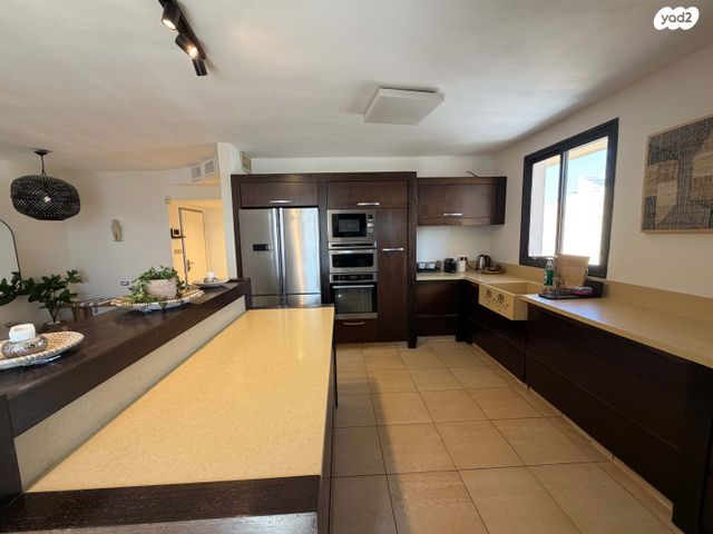 גג/ פנטהאוז, עין מור, אילת