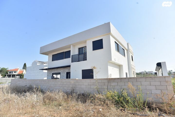 דו משפחתי, הפועלים, גדרה