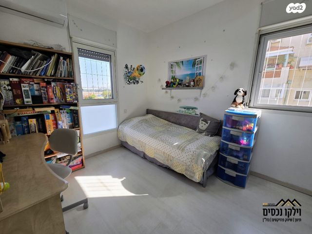 דירה, הצבעוני, נאות אשכול, יבנה