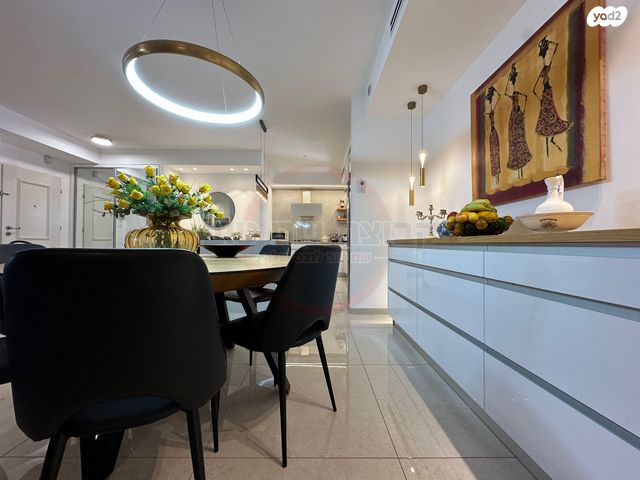 דירה, דבורה הנביאה, רובע יזרעאל סביוני העמק, עפולה