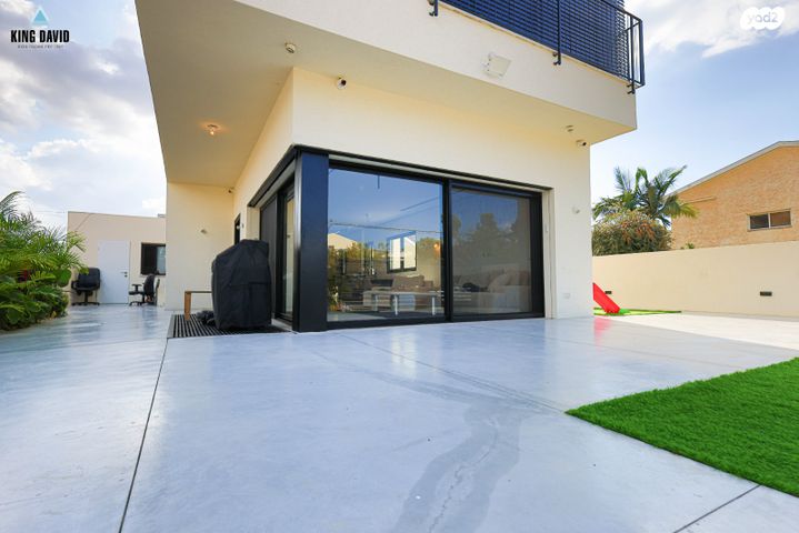 דו משפחתי, כפר יונה