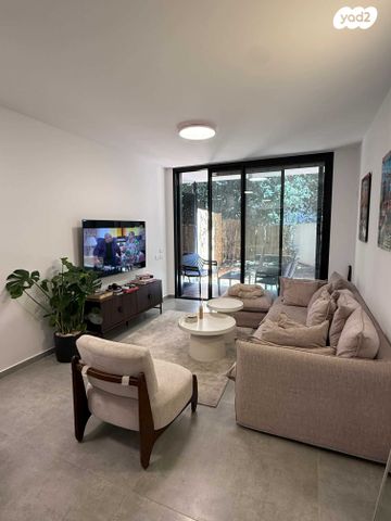 גג/ פנטהאוז, בן סרוק, הצפון החדש - כיכר המדינה, תל אביב יפו