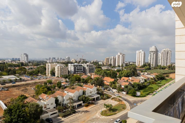 דירה, הוד השרון