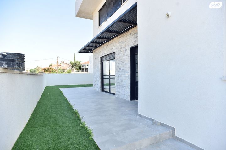 דו משפחתי, הפועלים, גדרה