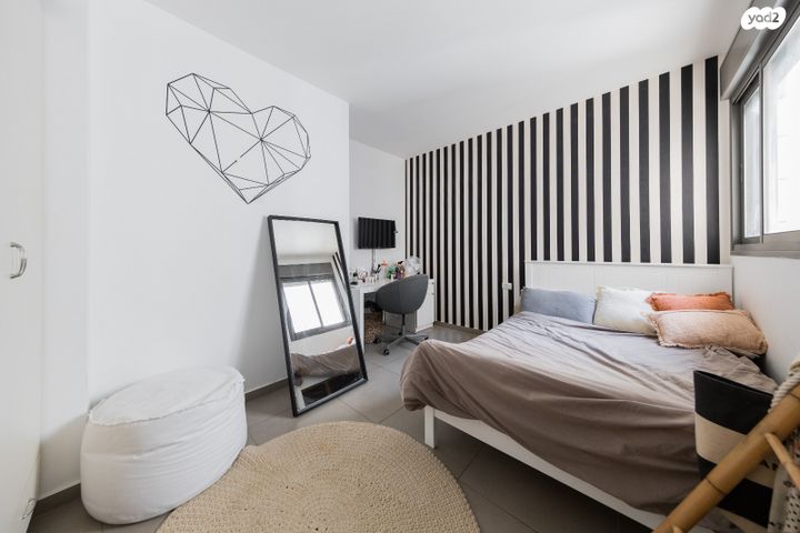 דירה, הוד השרון